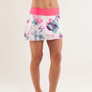 Lululemon tennis/golf skirt size 4